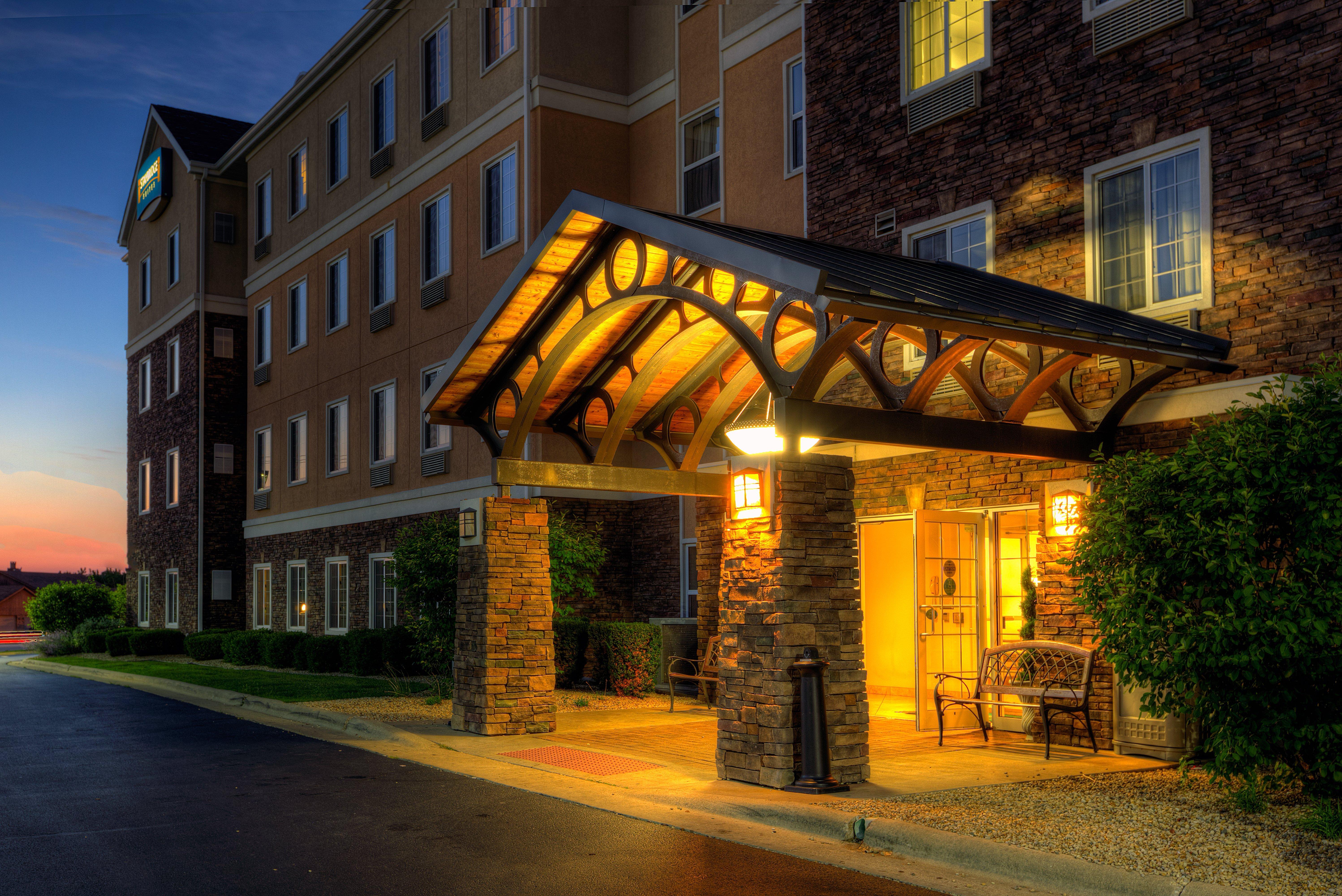 Staybridge Suites Rockford By Ihg מראה חיצוני תמונה