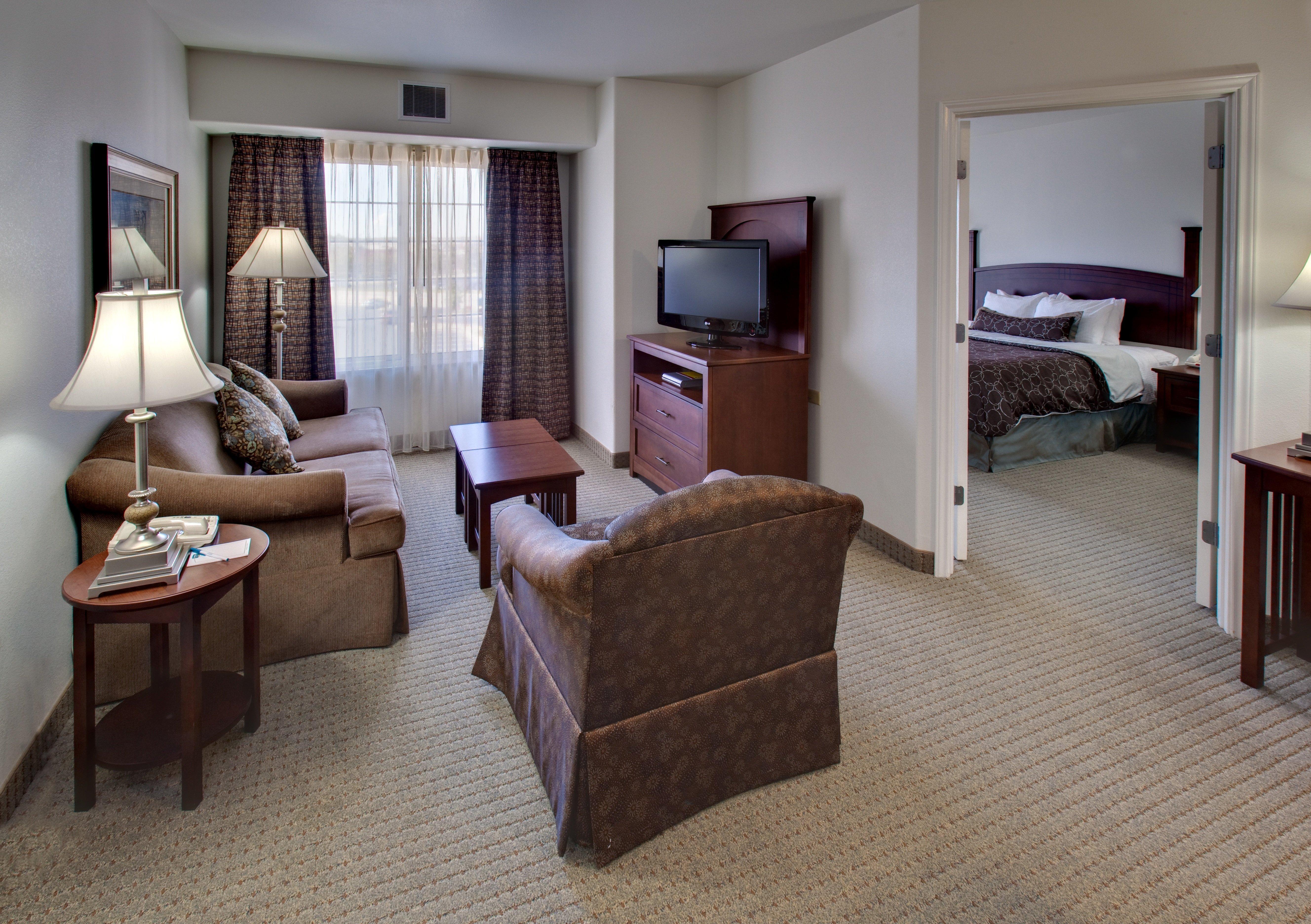 Staybridge Suites Rockford By Ihg חדר תמונה
