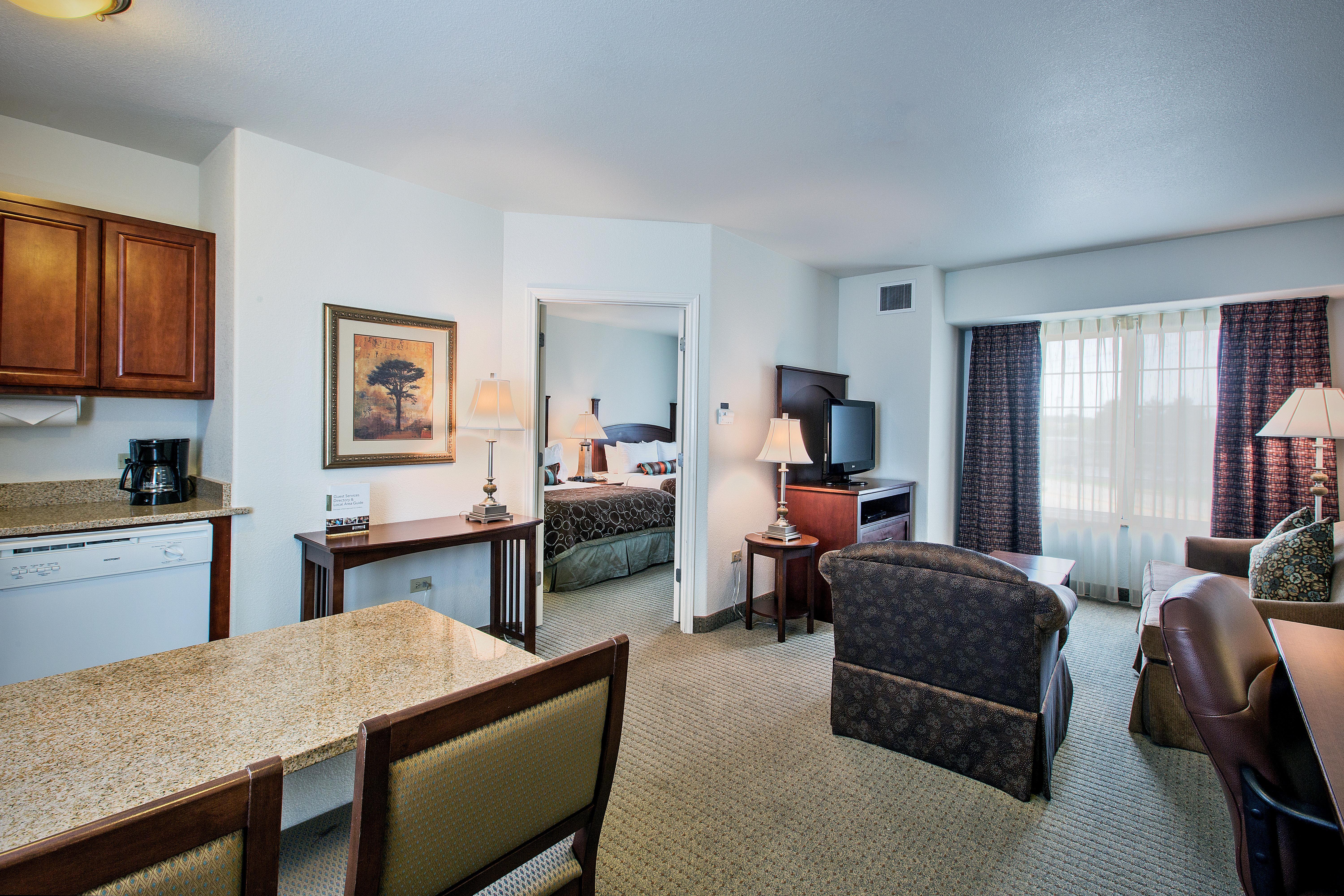 Staybridge Suites Rockford By Ihg מראה חיצוני תמונה