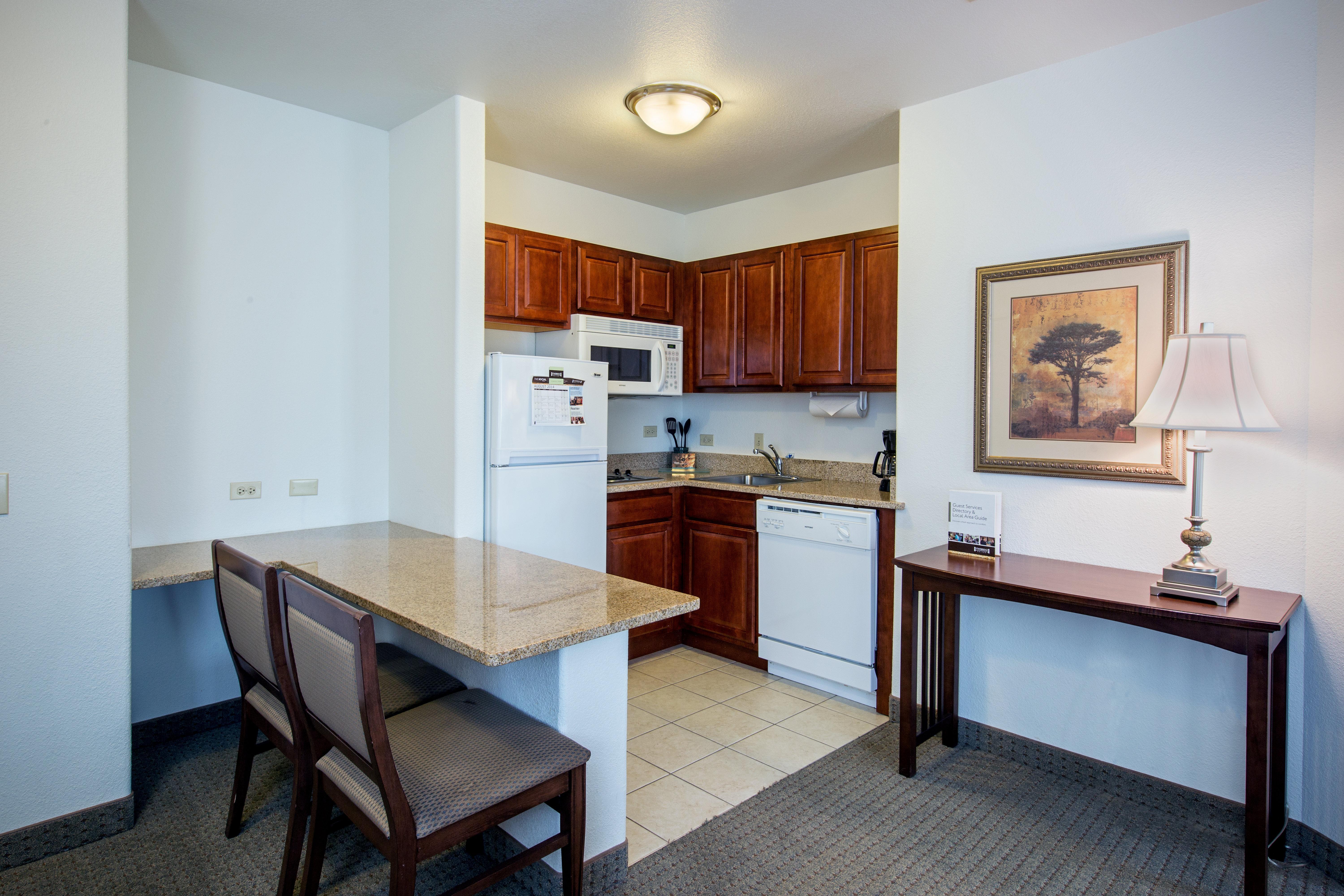 Staybridge Suites Rockford By Ihg מראה חיצוני תמונה