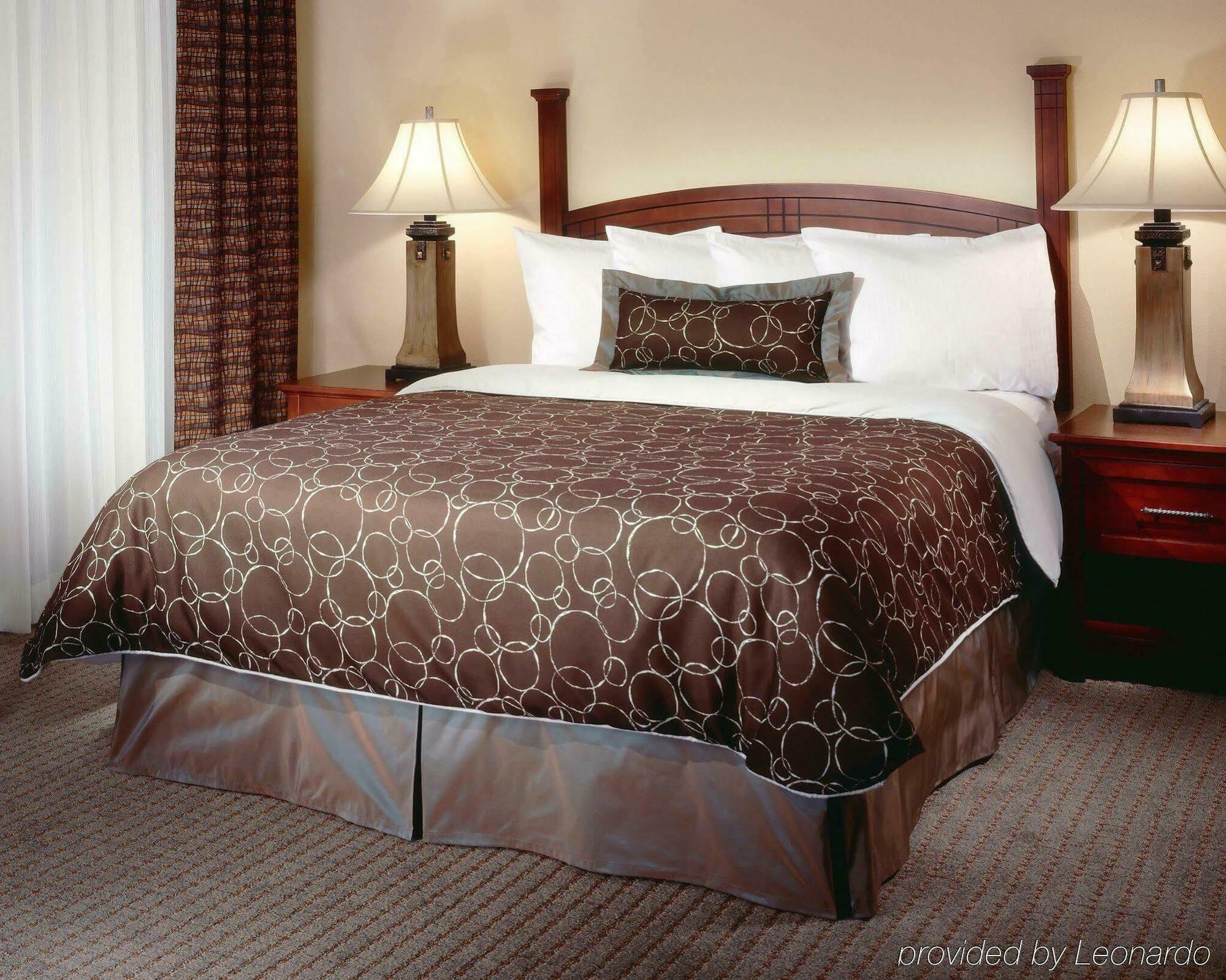 Staybridge Suites Rockford By Ihg חדר תמונה